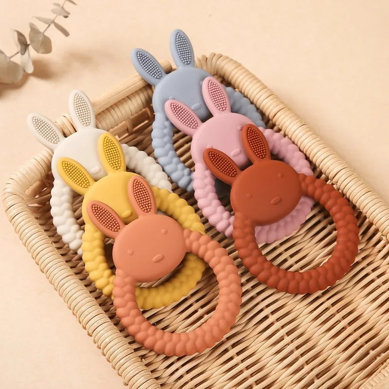 1Pcs Baby Silicone Teether Ring BPA Free Rattles Bracelet Food Grade Newborn Baby Accessories Cartoon Silicone Teething Toys